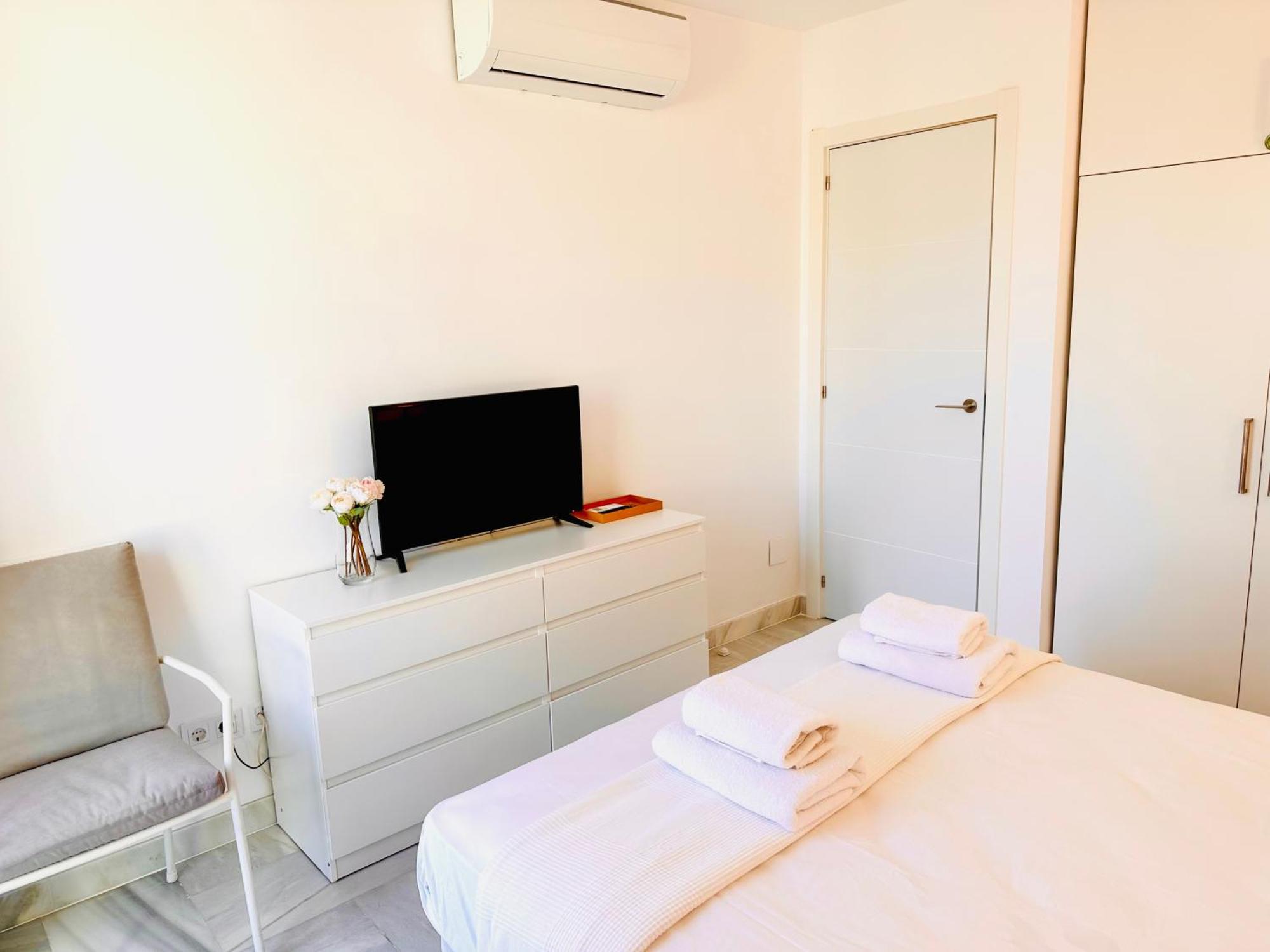Apartamento, Paradise Sun Beach In Marina ベナルマデナ エクステリア 写真