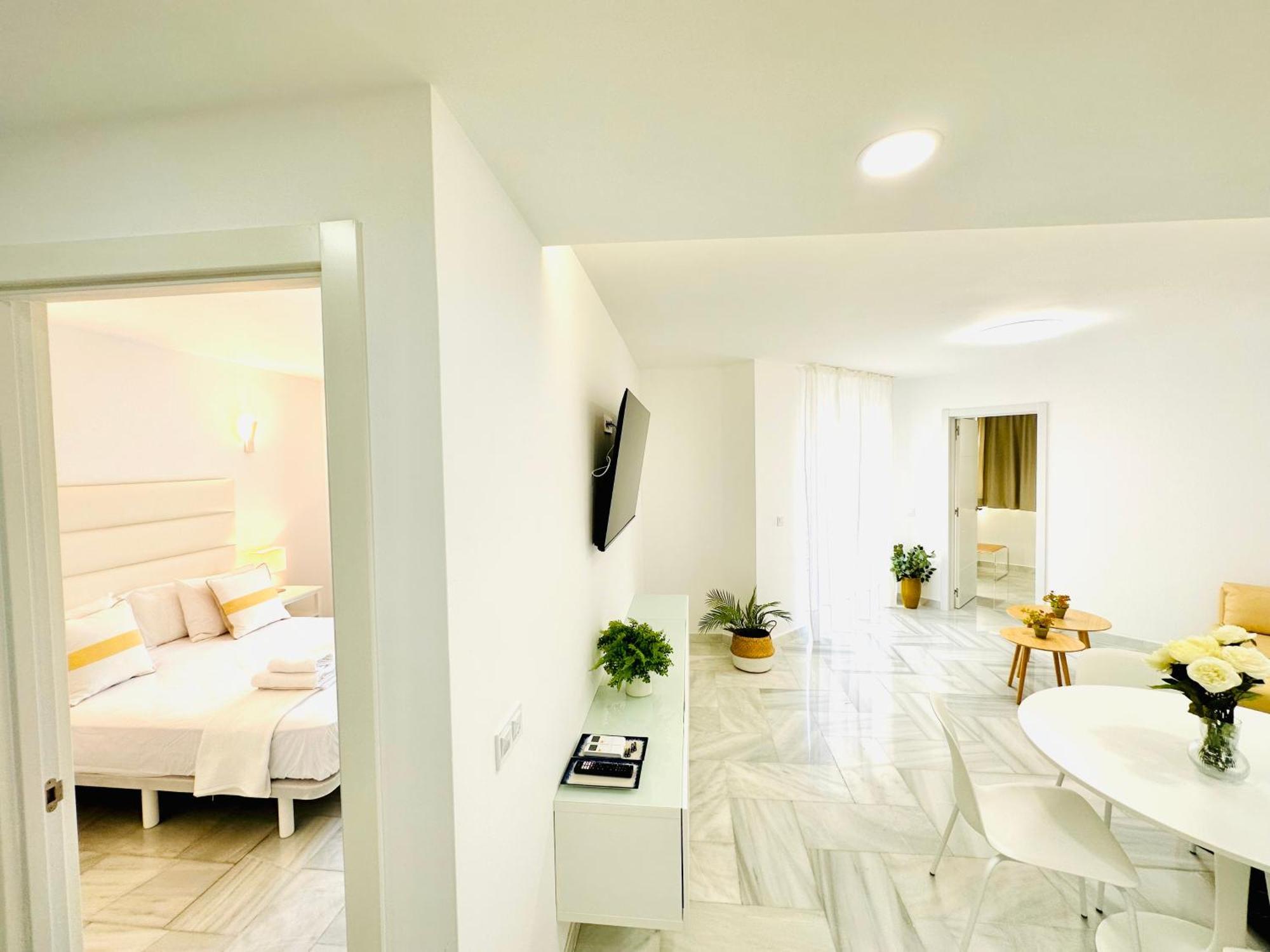 Apartamento, Paradise Sun Beach In Marina ベナルマデナ エクステリア 写真