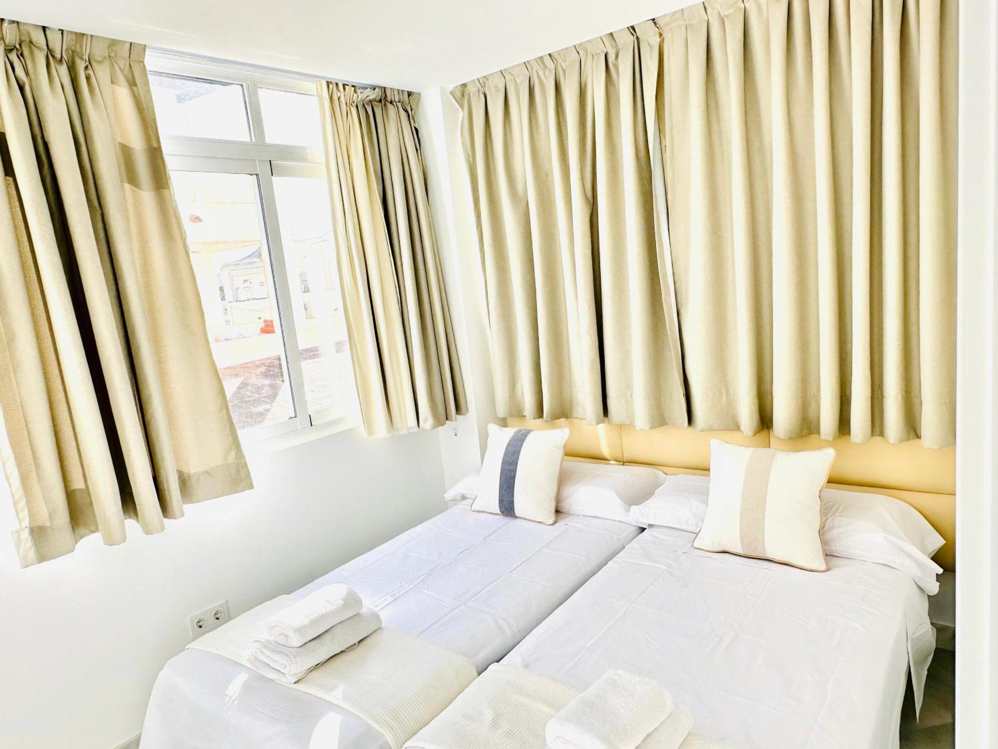 Apartamento, Paradise Sun Beach In Marina ベナルマデナ エクステリア 写真