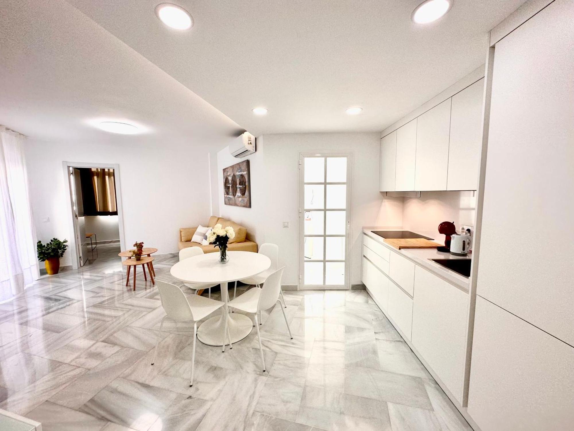 Apartamento, Paradise Sun Beach In Marina ベナルマデナ エクステリア 写真